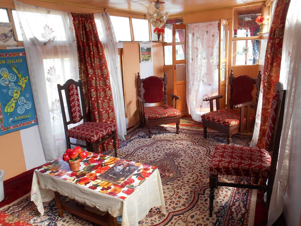 Bed and Breakfast Houseboat Dunhill Srīnagar Exterior foto